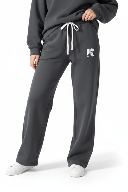 Close-up — Charcoal Essential SweatPants