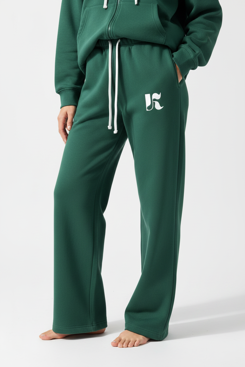 Close-up — Forest Green Essential SweatPants