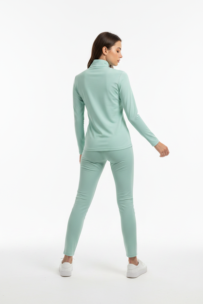 Mint quarter zip back model